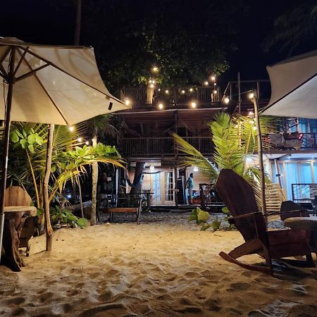 El Almendron Beach Hostel Guachaca 외부 사진