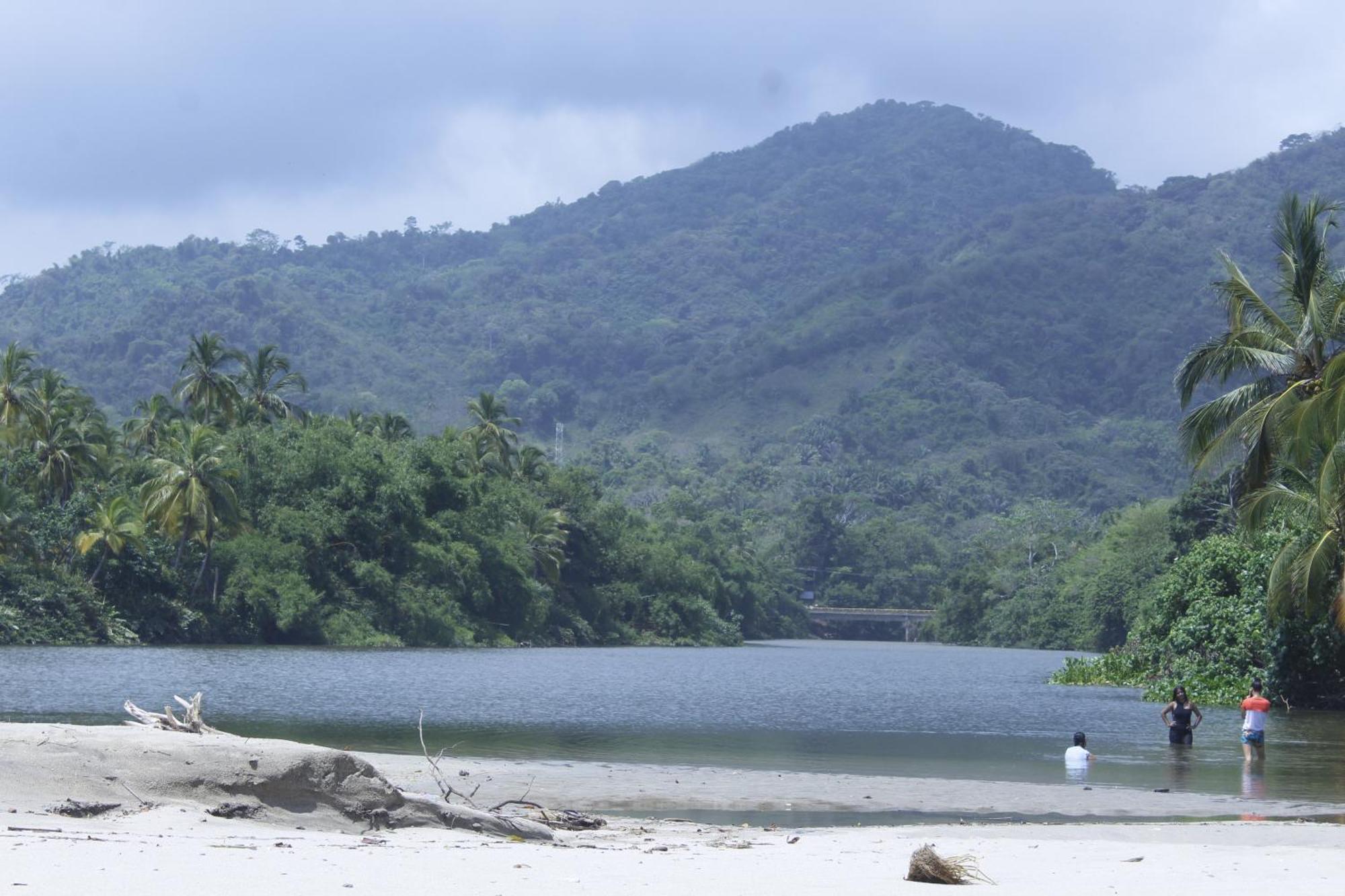 El Almendron Beach Hostel Guachaca 외부 사진